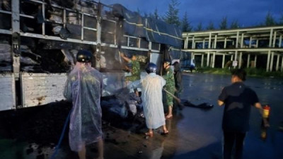 푸꾸옥 해안에서 여객선 화재 발생, 40명 구조