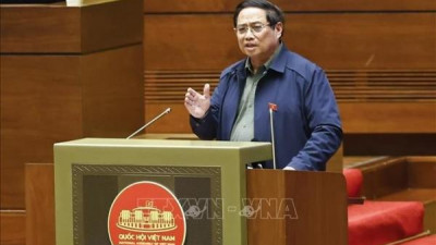 정부, 기본급 인상 앞당길 검토