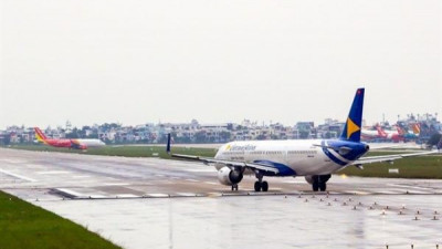 베트남 민간항공청 태풍 경보로 항공사 운항 조정