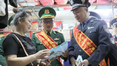 베트남-중국 국경수비대, 주민 법률 인식 제고 위해 협력