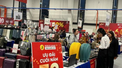 호찌민시 빈즈엉 메가 세일 시작