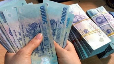 올해 11개월간 수출입 활동으로 인한 국가 예산 수입 9% 증가