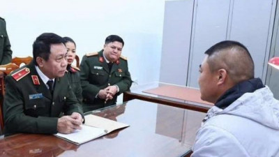 수배중이던 중국인 불법 이민 조직 범죄자 공항 출국 직전 체포