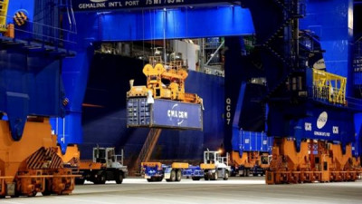 베트남-싱가포르 무역 호조 지속